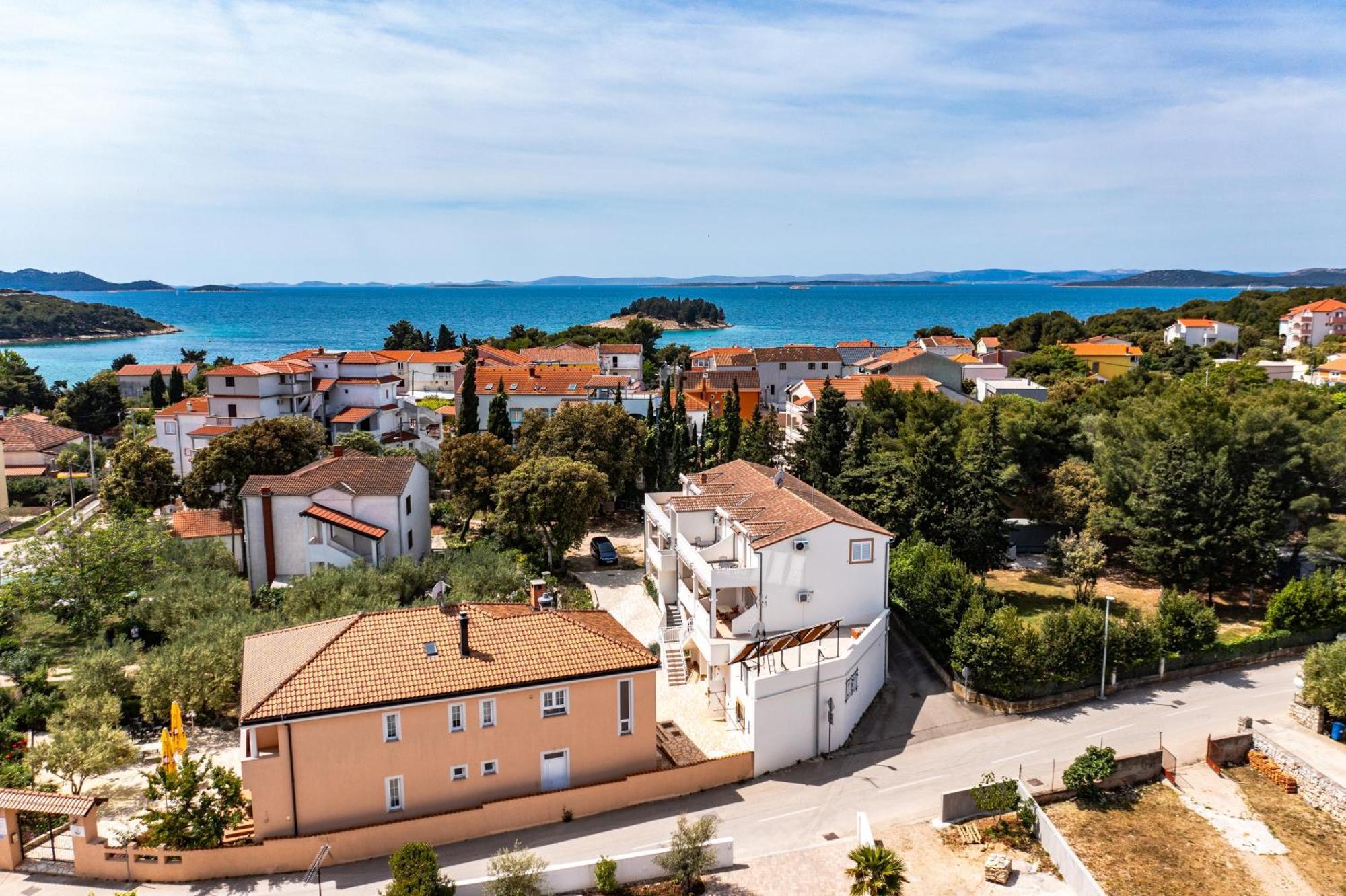 Apartments With A Parking Space Pakostane, Biograd - 22375 エクステリア 写真