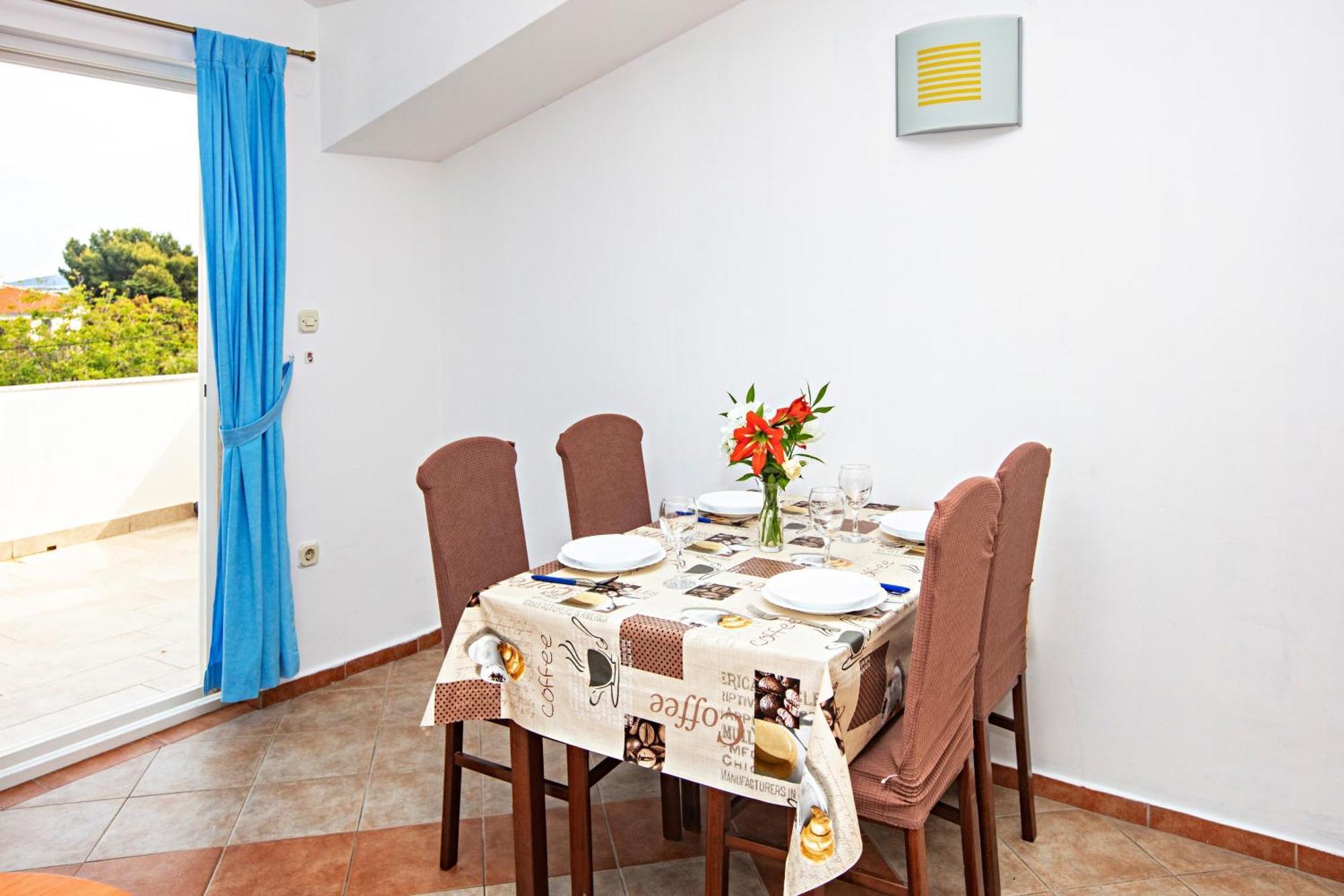 Apartments With A Parking Space Pakostane, Biograd - 22375 部屋 写真