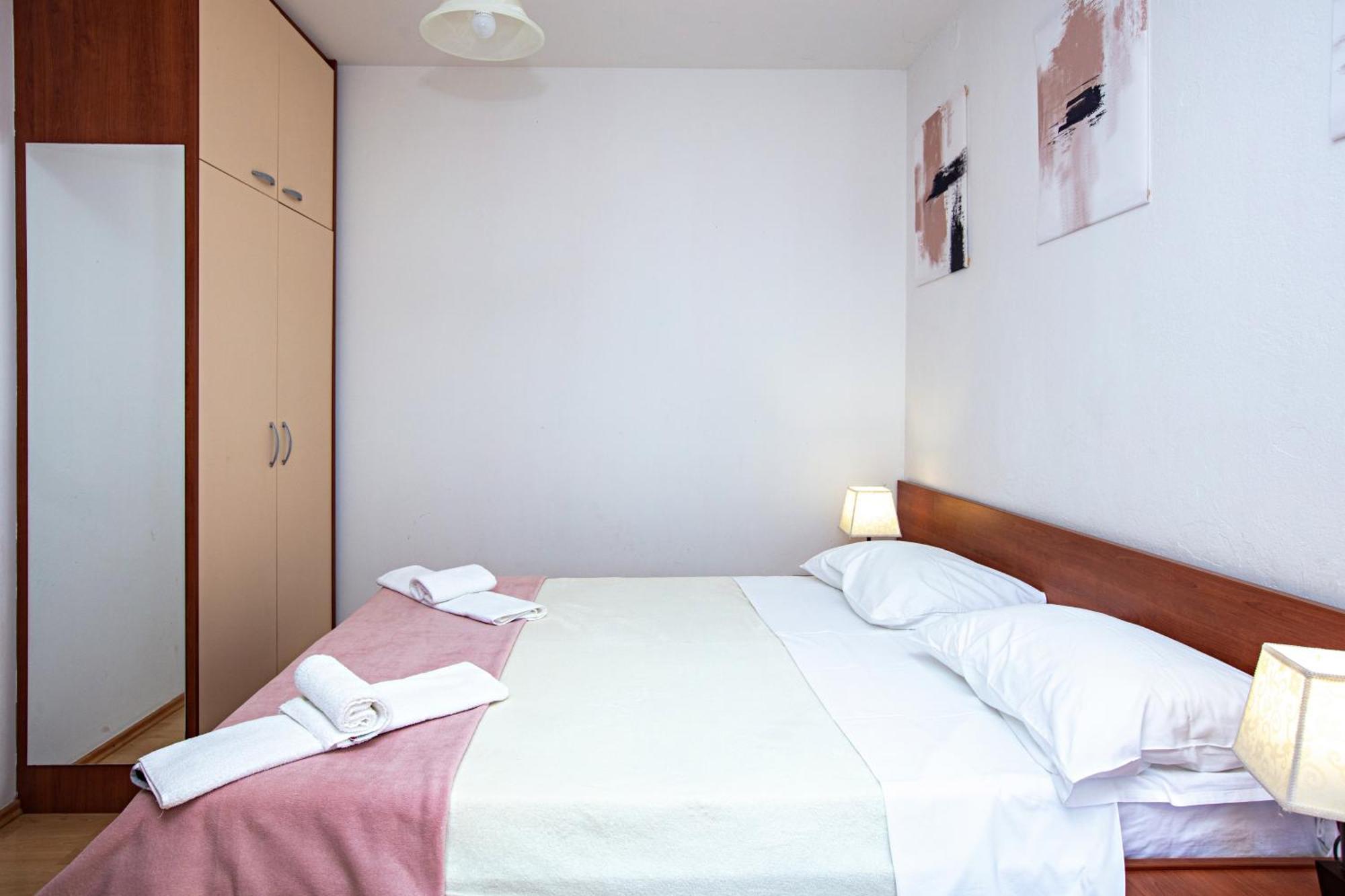 Apartments With A Parking Space Pakostane, Biograd - 22375 部屋 写真